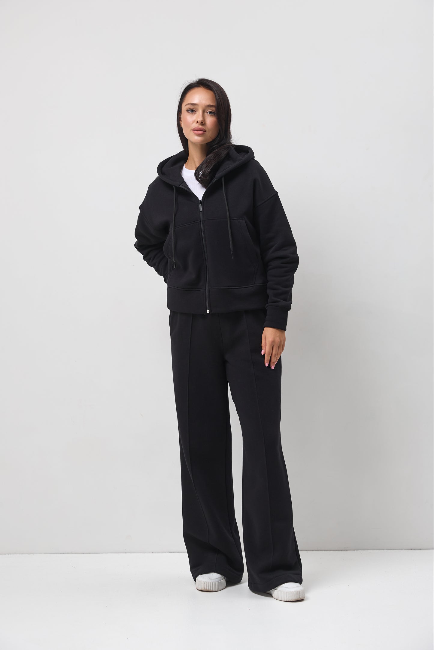 ZORO WOMAN ZIP KIT