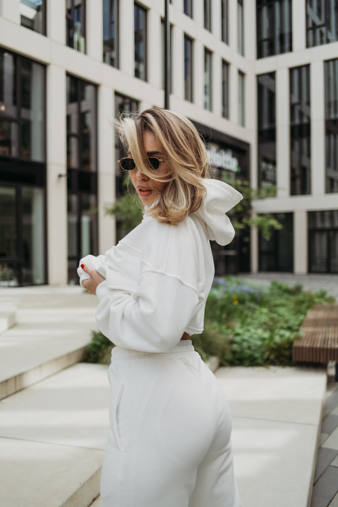 SET DEMI